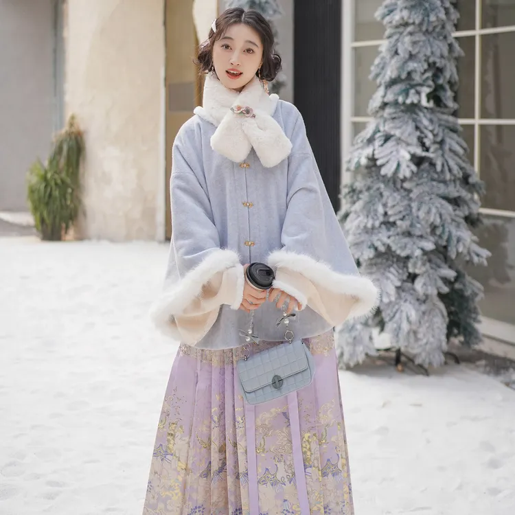 素羽华裳 春雪 明制汉服女仿妆花马面裙毛呢昭君袄新中式秋冬套装