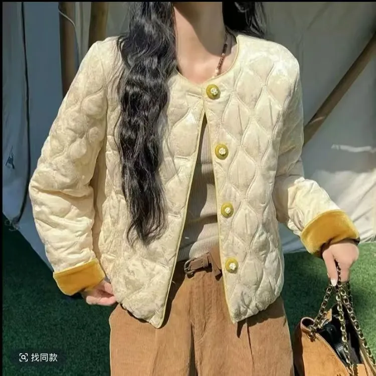 秋冬新款小香风圆领菱格纹时尚洋气短款夹棉外套