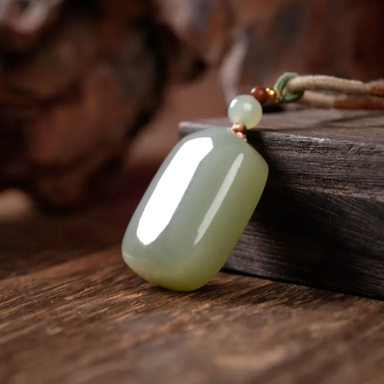 【普陀山欢喜】和田玉无事牌吊坠（发货多样性一件）J10996 G商品图
