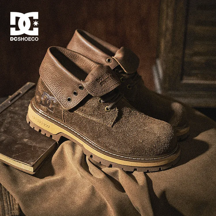 DCSHOES KRYSSA EDGE 秋冬新款头层牛皮翻皮靴情侣工装马丁靴男