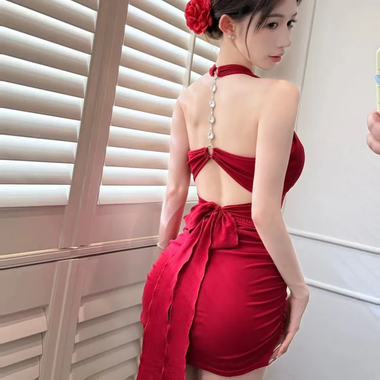 名媛风链条挂脖绑带晚礼服吊带裙女装夏季纯欲性感露背收腰连衣裙