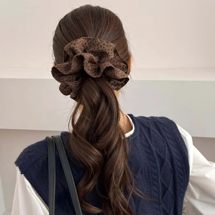 高级感豹纹大肠发圈女2025年新款扎头发复古大号马尾头绳发饰发圈