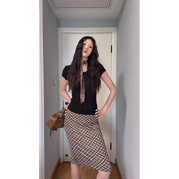 韩系复古方领黑色短袖t恤女夏季修身收腰气质短款上衣+裙子套装
