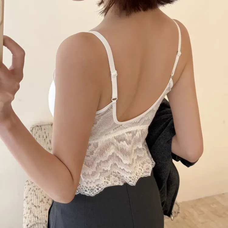 NAIVE MADAM无痕时尚美背吊带性感背后蕾丝U型背心一体杯聚拢内衣