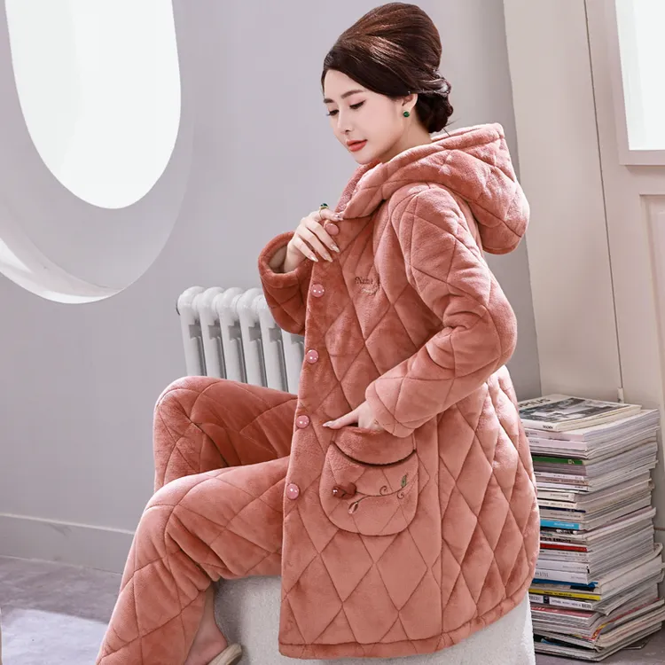 加长款连帽睡衣女夹棉加绒加厚保暖秋冬季中老年妈妈珊瑚绒家居服