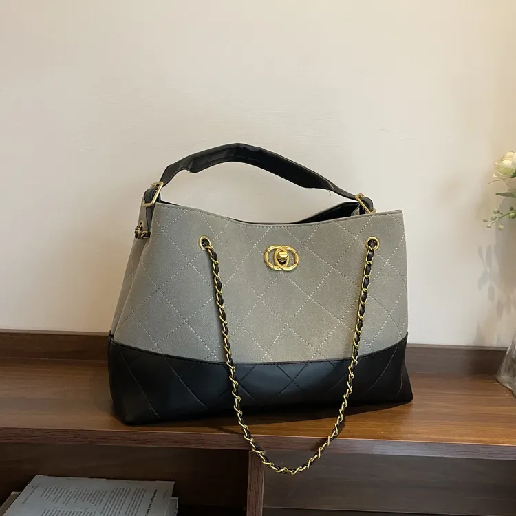 新款跨境气质时尚通勤轻奢托特女包真皮百搭斜挎手提大容量包包