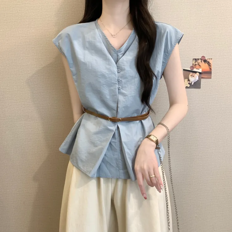 大码法式别致假两件V领短袖衬衫女夏季微胖妹妹收腰显瘦气质上衣