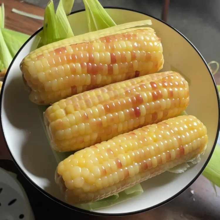 西双版纳傣族老品种花糯玉米三分清甜七分软糯基地直供早餐代餐