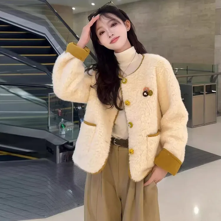 拉夏贝尔时尚慵懒风短外套2025秋季新款洋气显瘦一体加厚夹克