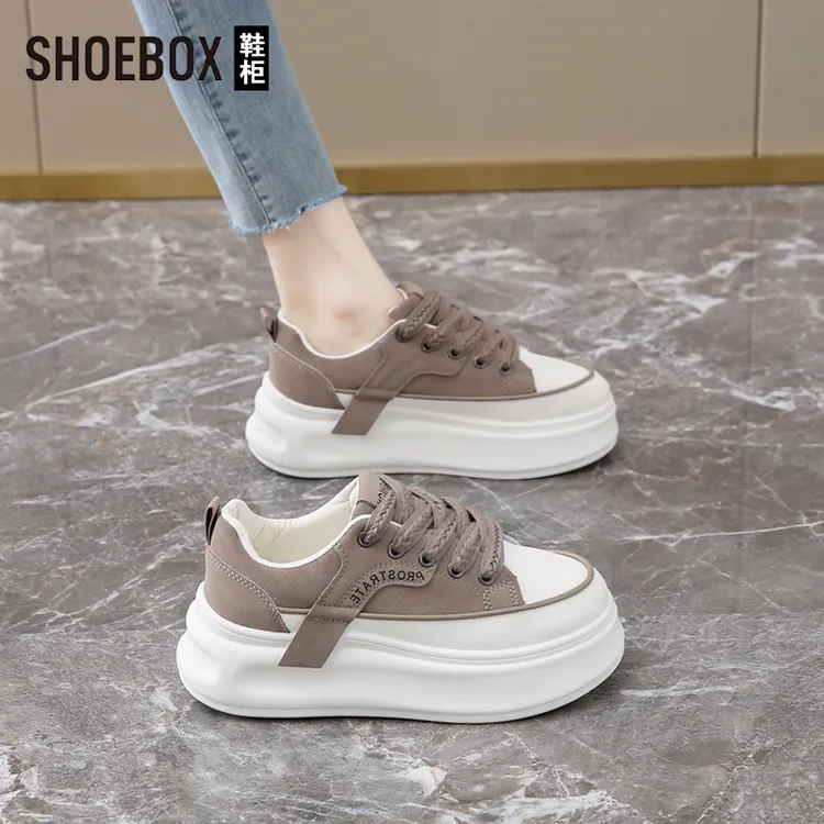 SHOEBOX鞋柜踩屎感软底运动鞋女款2025春新款显脚小厚底板鞋子