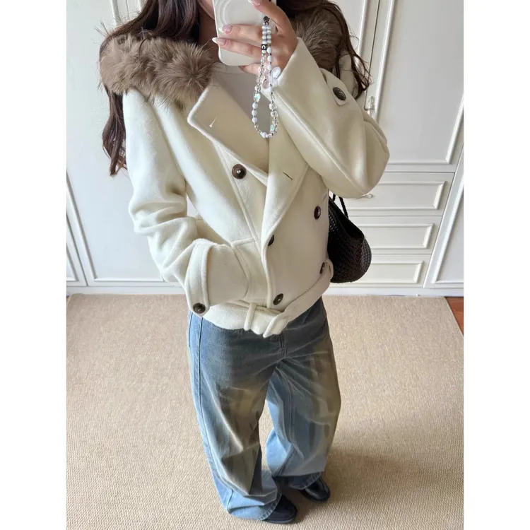 法式设计感小众双排扣毛呢大衣女秋冬季毛领连帽收腰加厚短款外套