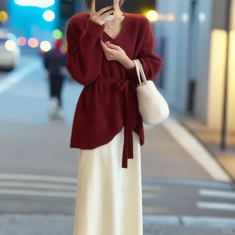 韩系设计感针织衫女2025秋冬新款系带收腰毛衣气质氛围感穿搭上衣