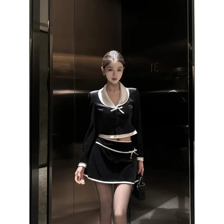 春日部【学院黑桃】黑色复古气质修身拼色蝴蝶结上衣短裙套装01479