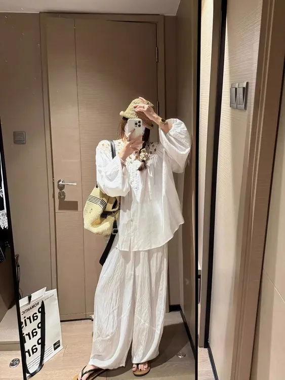 老钱风松弛感穿搭时尚套装白色镂空长袖衬衫女装夏季休闲裤两件套