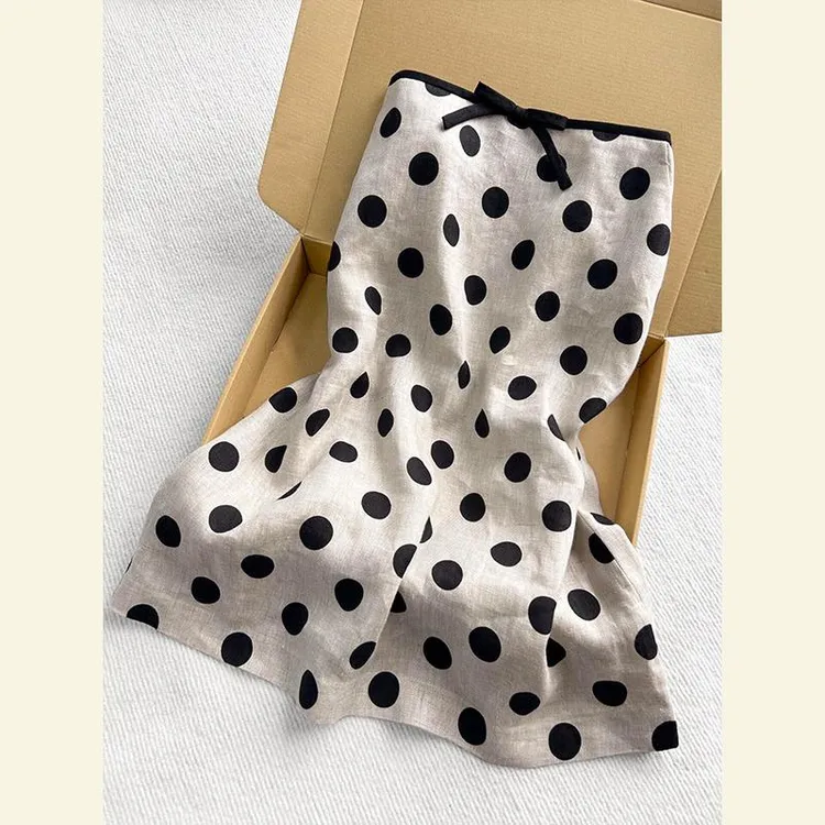 今年流行小个子高腰巨显瘦a字裙超好看波点时尚半身裙女2025夏季