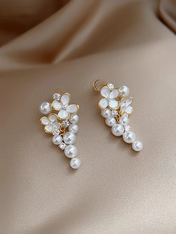 铜合金耳饰 法式葡萄珍珠耳环高级感滴油花朵耳钉长款气质耳饰女