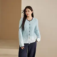 【重工花纱】纤莉秀W大码女装流光风立体绞花圆领软糯毛衣QK4368
