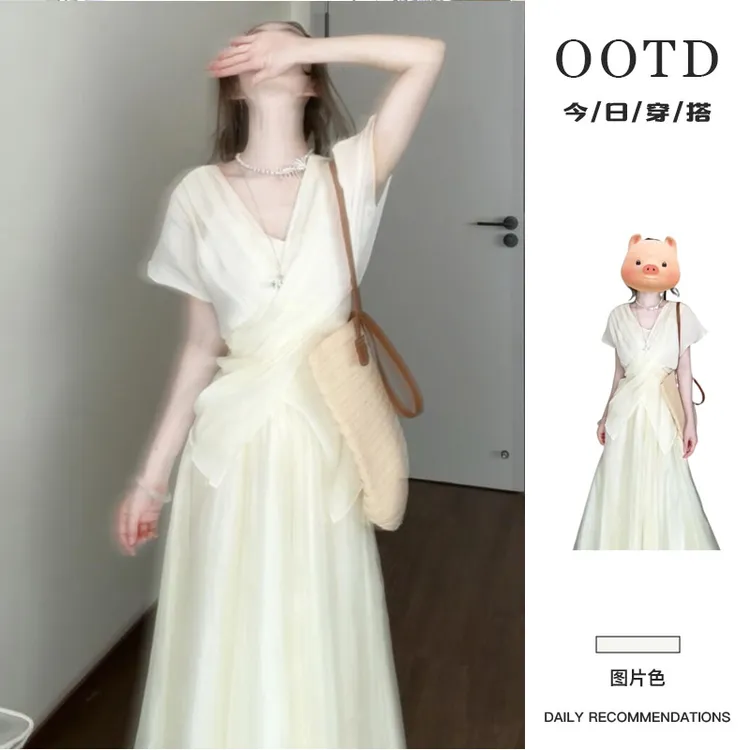 法式收腰V领连衣裙子女夏季2025新款高级感海边度假绝美长裙套装