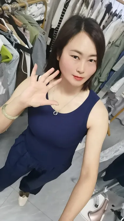 2025年爆款夏季简约工字背心两件套装休闲显瘦工装裤百搭