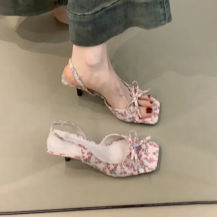 轻奢家法式碎花高跟凉鞋方头露趾仙女结细跟一字带高跟鞋轻奢鞋子