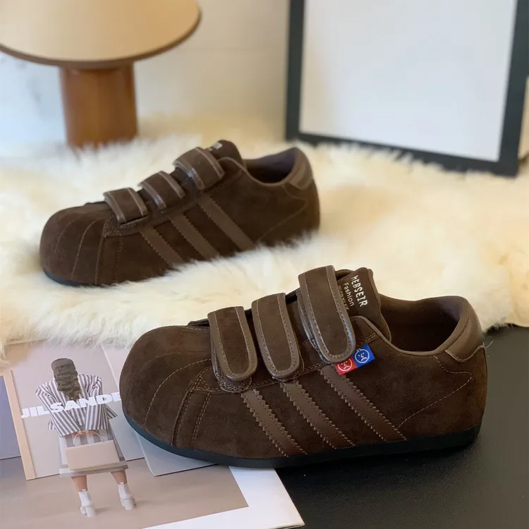 韩版显脚小平底舒适魔术贴复古绒面德训鞋女2025年秋季百搭休闲鞋