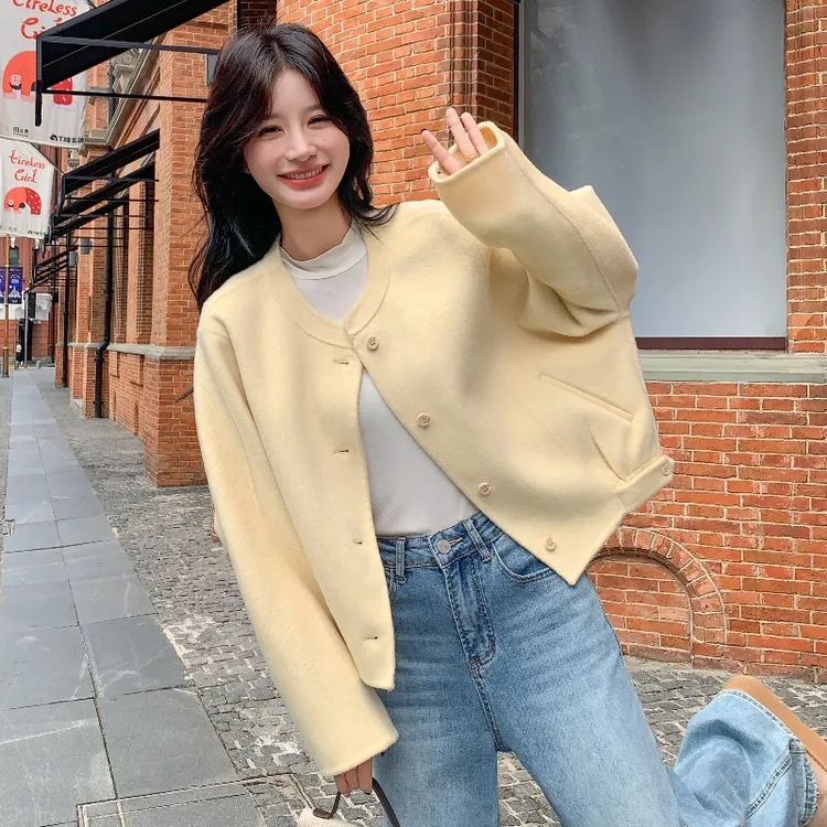 奶黄色软糯气质双面羊绒大衣女秋冬新款法式小香风短款毛呢子外套