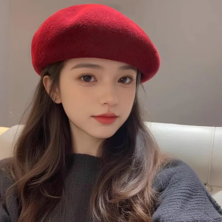 蛇年本命年红色贝雷帽显脸小秋冬喜庆新年配饰品帽子女2024新款