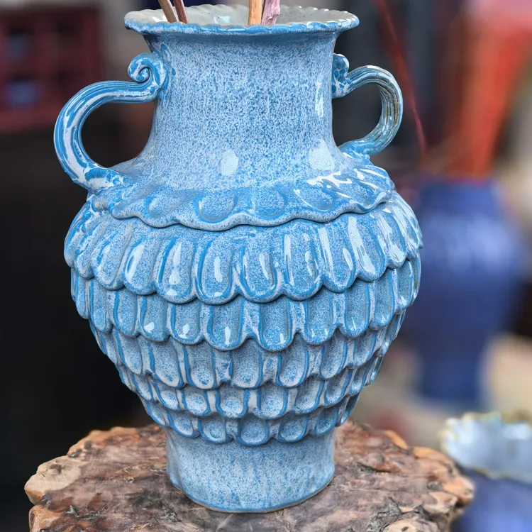 景德镇高端陶瓷花瓶蓝色龙鳞双耳盘泥条花器