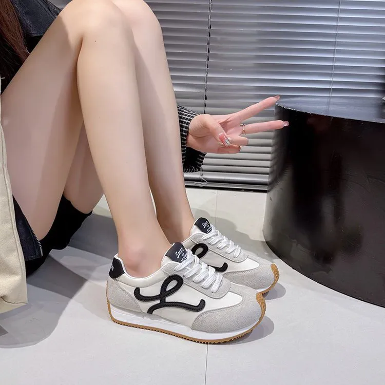 时尚休闲鞋仙女风低帮透气复古职场休闲风镂空胶粘