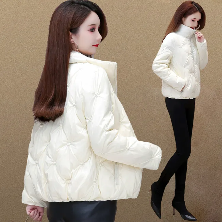 今年流行羽绒服女冬季2025年新款小个子时尚炸街小款外套短款加厚
