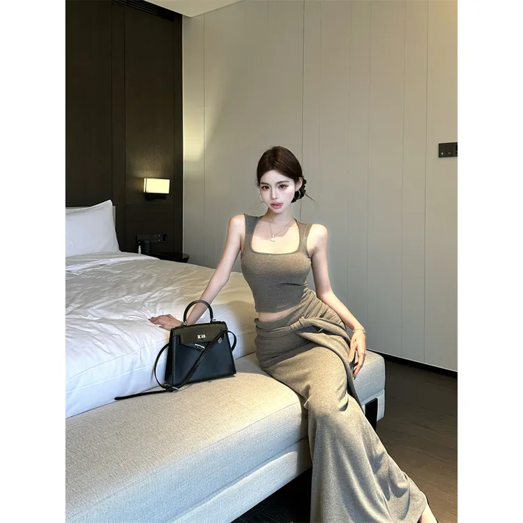 五一穿搭一整套女夏季灰色方领紧身辣妹背心上衣高腰系带包臀长裙