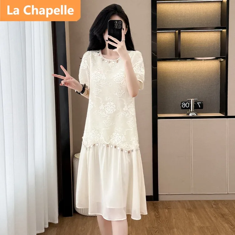 拉夏贝尔高级连衣裙2025夏新款女满幅刺绣宽松腰遮肚气质短袖裙子