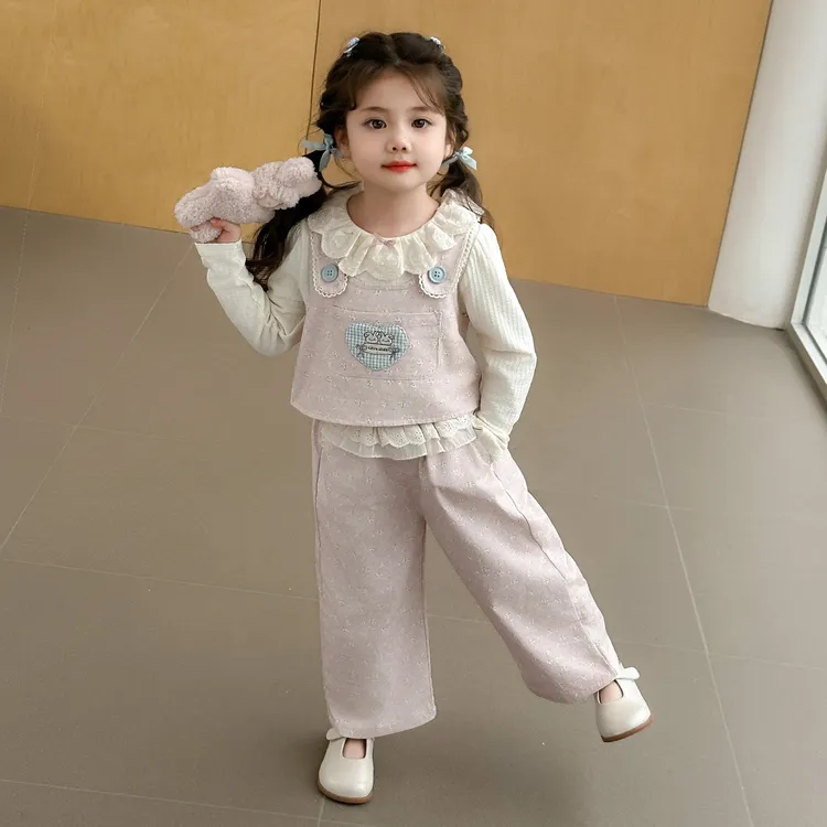 女童秋装套装2025新款4-6岁幼儿园潮款小童女宝春秋季洋气三件套