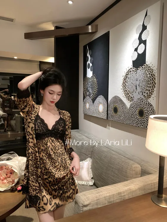 LAria御姐爱豹纹 性感冰丝吊带睡裙辣妹露背睡衣女睡袍带胸垫纯欲
