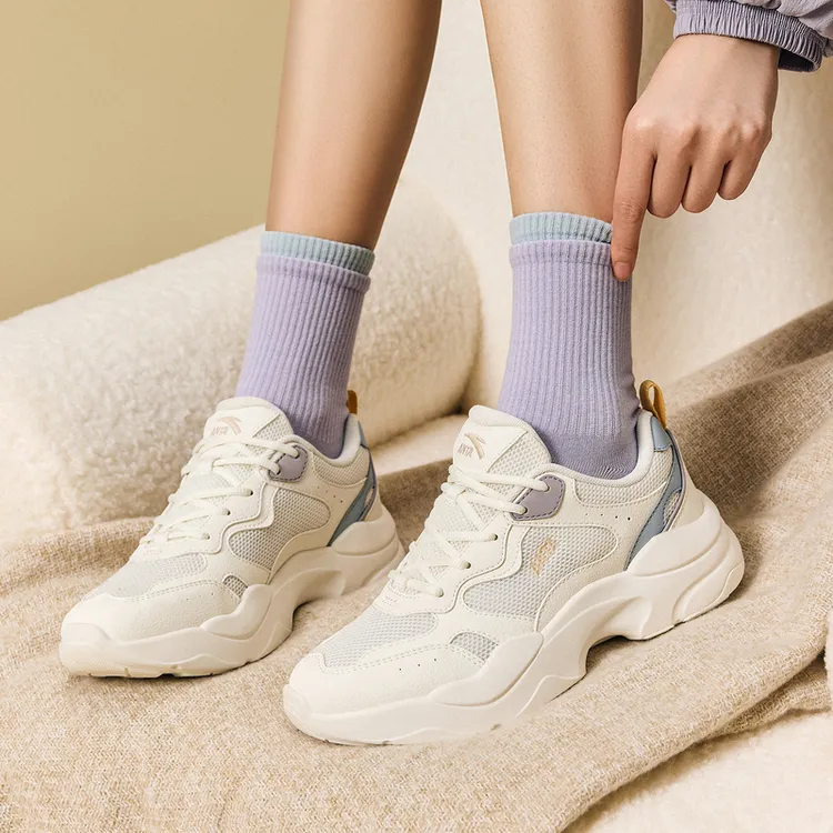 安踏引力丨2025秋季新款软底舒适休闲鞋百搭运动鞋女鞋