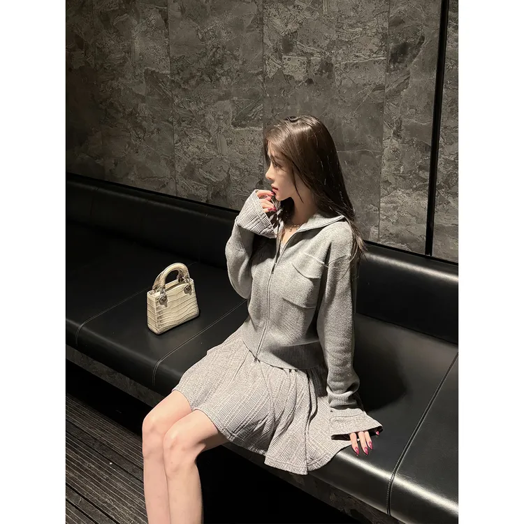 Jnnlh 【智性舒适】美丽奴羊毛！贵气老钱灰色立领针织外套