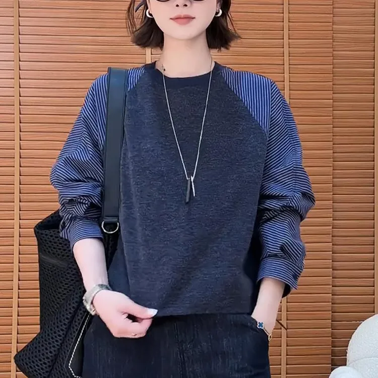 2025春秋季新款女士灰色条纹拼接圆领长袖卫衣设计感休闲百搭上衣