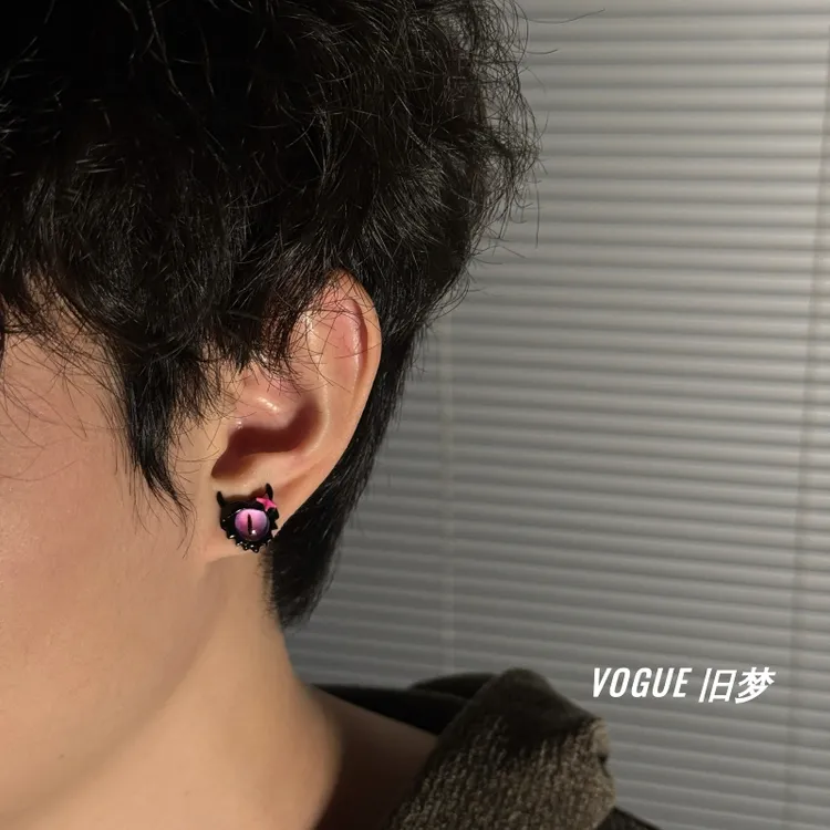 合金亚克力耳饰 黑粉怪兽耳钉可爱百搭小众简约个性设计感镶嵌ins