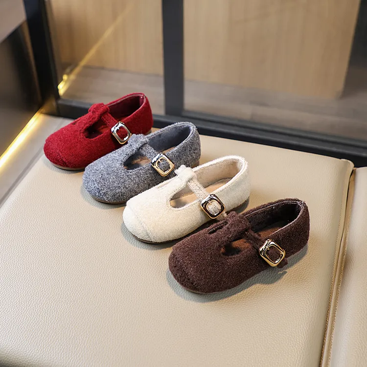 女童复古玛丽珍公主鞋2025秋冬新款儿童平底一字扣带T奶奶鞋单鞋