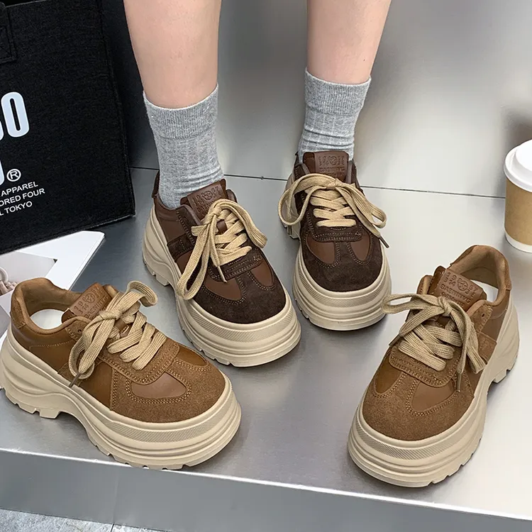 2025秋季新款厚底松糕鞋女鞋增高小个子休闲板鞋磨砂皮小众单鞋潮