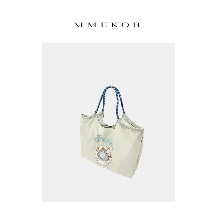 MMEKOR “ballchain尼龙包”2025新款智性通勤单肩包 25811