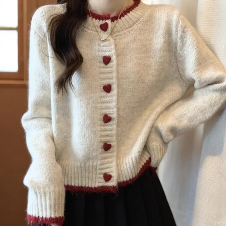 设计感拼色爱心纽扣毛衣开衫女慵懒风2025秋冬新款别致针织上衣潮