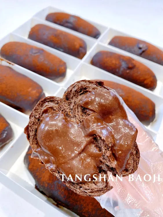 馋贵人爆浆流心生巧熔岩脏脏包工厂直发健康代餐零食甜品面包