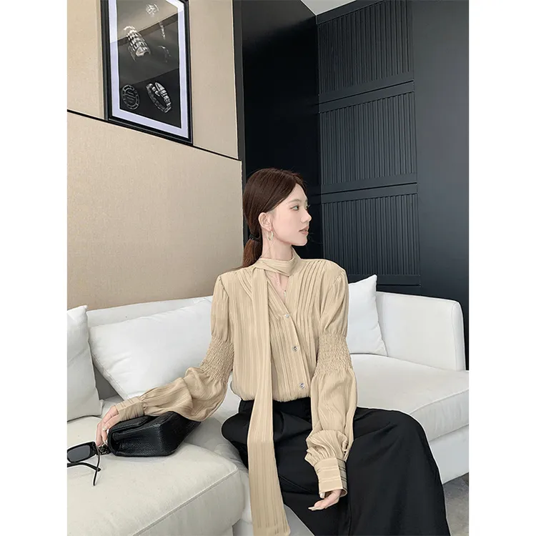 上衣女设计感纯色气质小众别致长袖衬衫2025秋季新款宽松百搭休闲