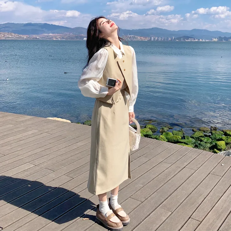 韩系通勤风套装裙女2025早春新款极简风穿搭马甲衬衫半身裙三件套