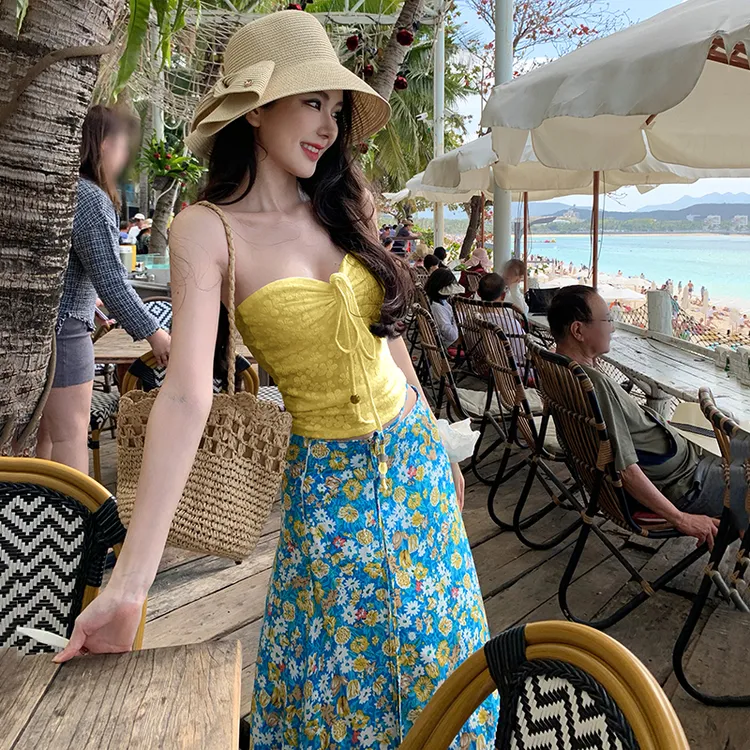 海边度假风套装法式抽绳抹胸背心上衣女夏季蓝色碎花半身裙两件套