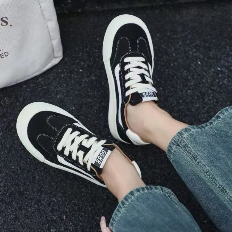 磨砂真皮软底板鞋女2025秋冬新款耐磨透气时尚平底学生休闲鞋女