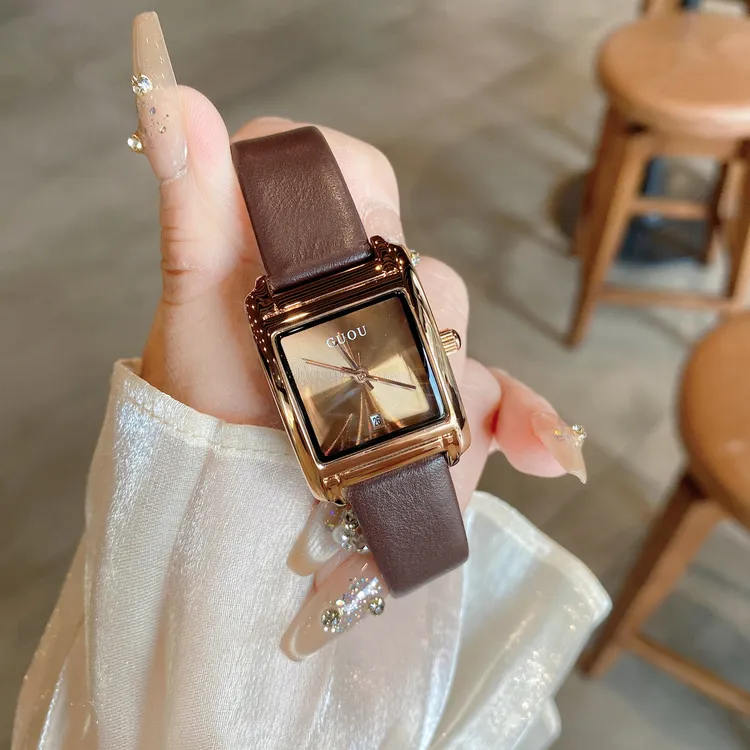 时尚气质潮流ins韩版女表高奢复古风小众石英表高端女士腕表简约