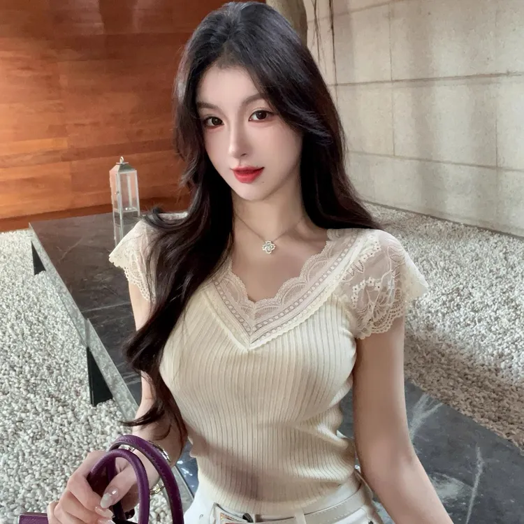 2025新款薄款夏季蕾丝花边v领针织短袖T恤女修身多穿法甜美上衣