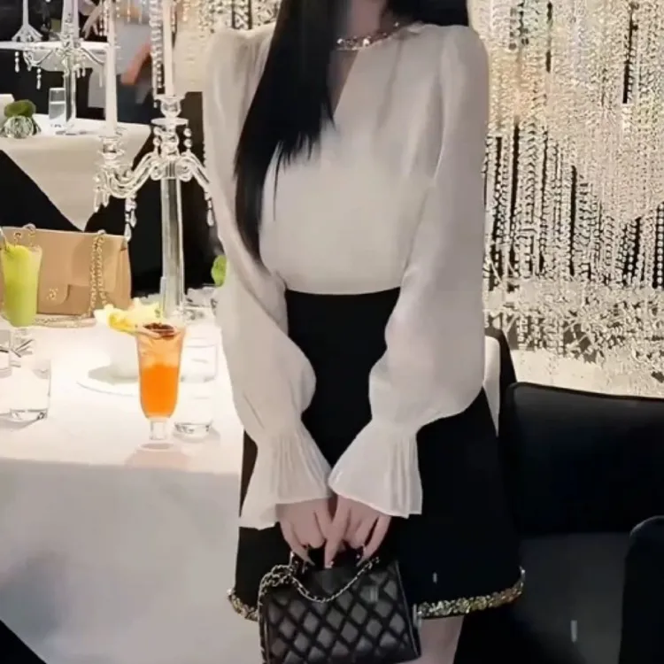 小香名媛风时尚套装女秋季新款气质闪钻长袖衬衫高腰半身裙两件套